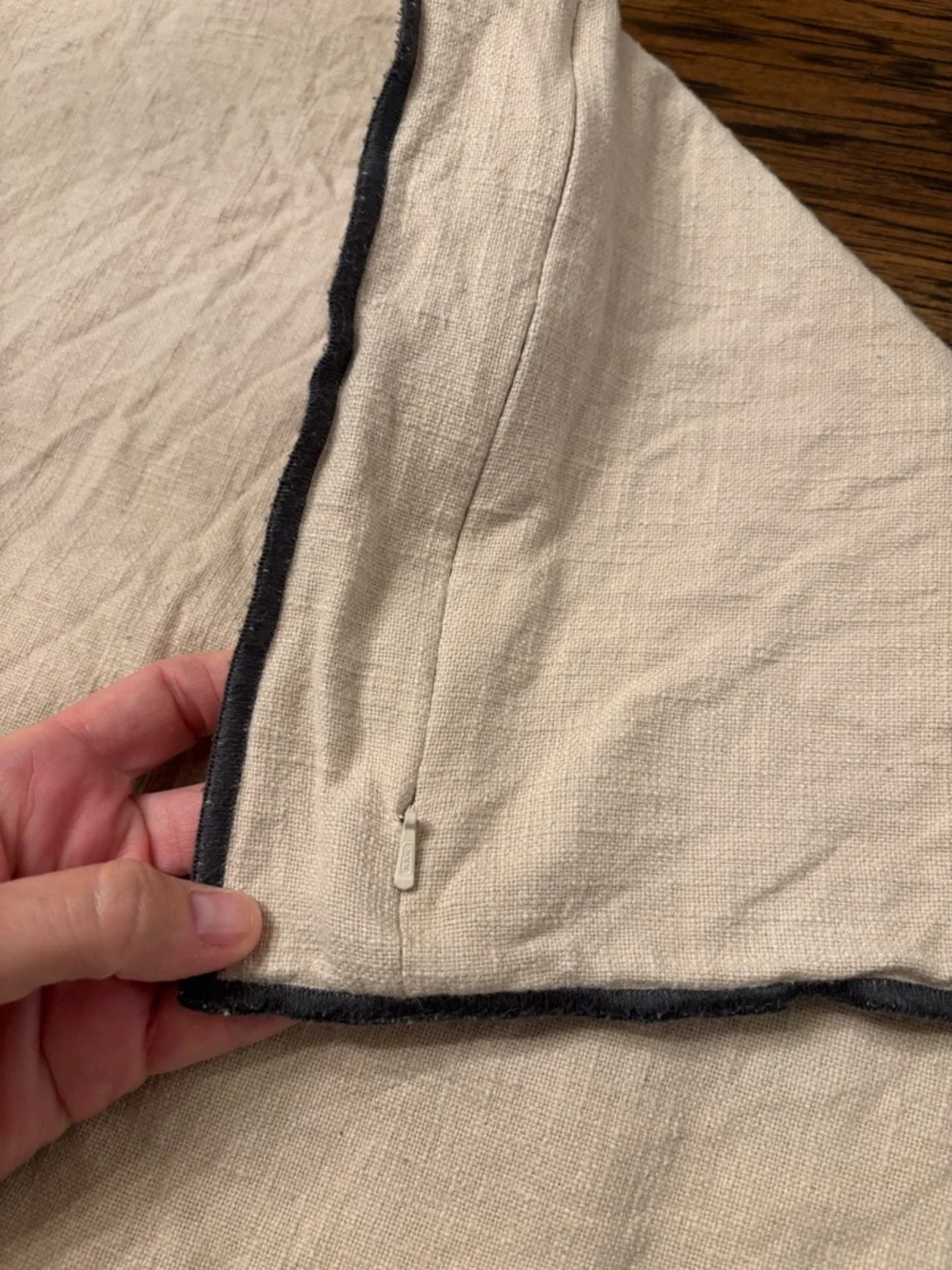 Crate & Barrel Set of 2 Cotton Merrow Stitch Pillow Covers 23x23 Moonbeam